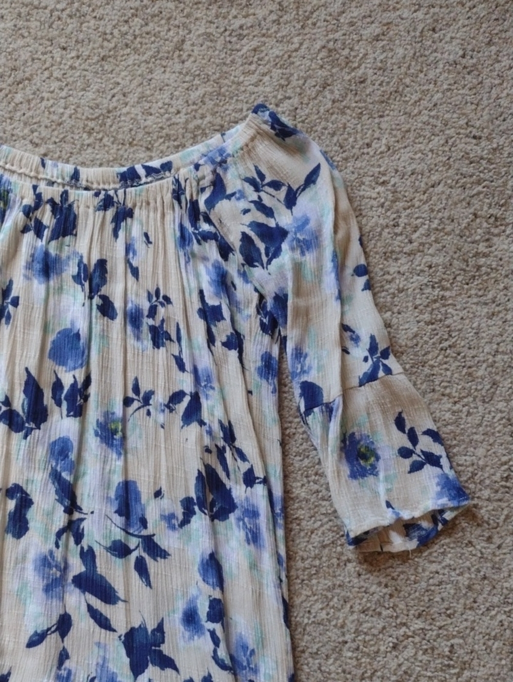 Blue Floral Off-Shoulder Women's Top - Picture 2 of 4